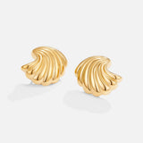 Sophie – Gold Seashell Earrings