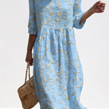 Amélie - Casual Women's Dress with Floral Patterns.