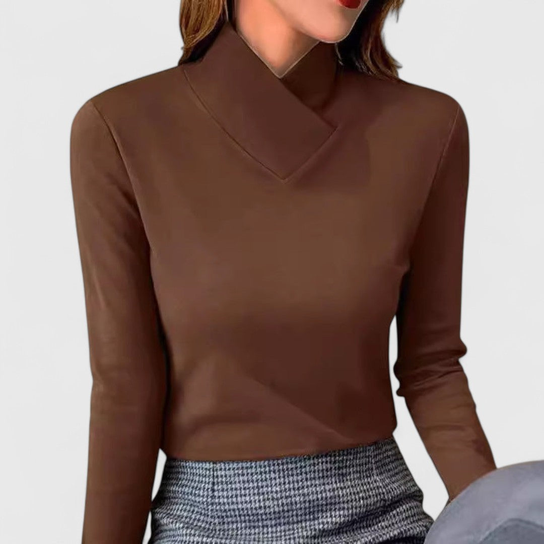 Clémence | Elegant Light Fitted Turtleneck