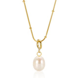 Pauline – Elegant Gold Necklace Featuring a Pearl Pendant