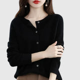 Lyxandria | Cozy Cardigan