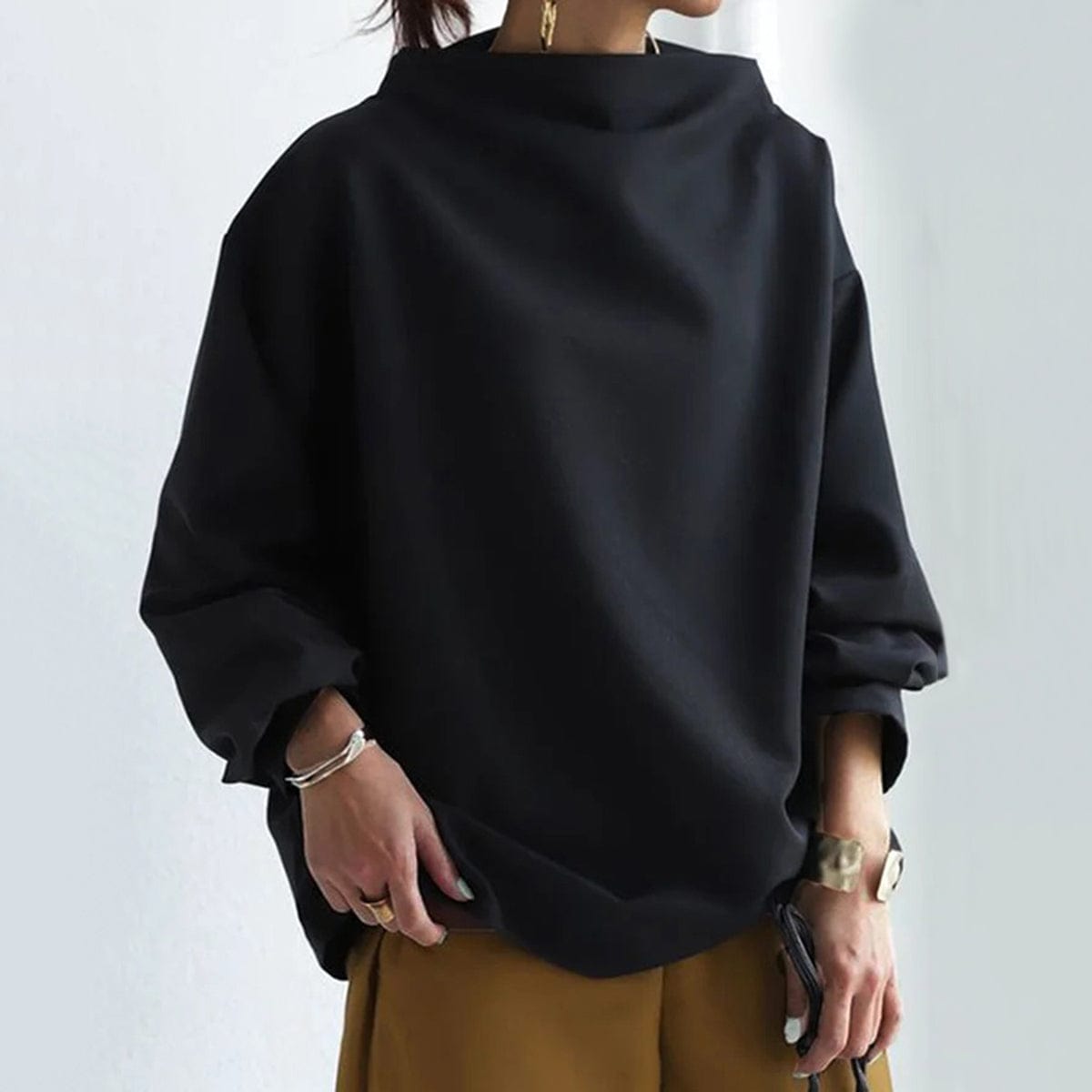 Christine sweater med høj hals fra Elsebeth København, detalje af ærmet