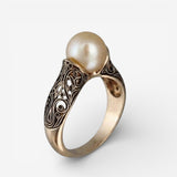 Classic Gold Ring Featuring a Pearl