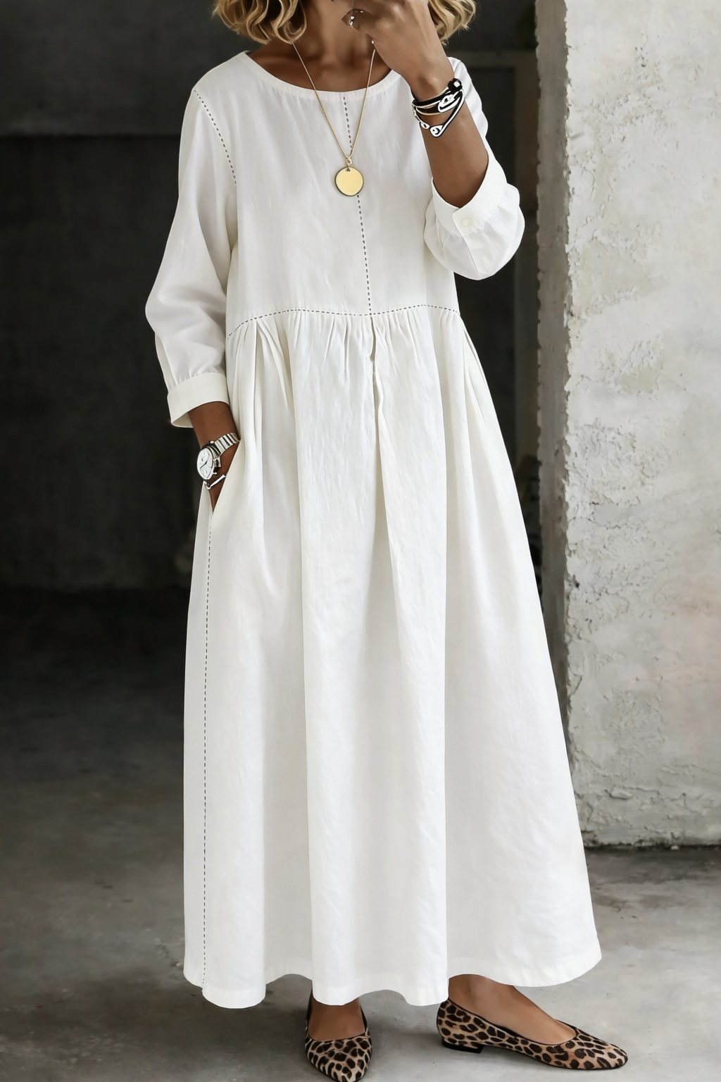 Elise | Long Denim Dress with Round Neck and Long Sleeves – view 3