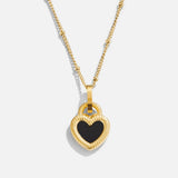 Hélène – Elegant Gold Necklace