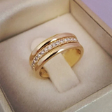 Sarah - Classic Vintage Ring Featuring Embedded Zirconia